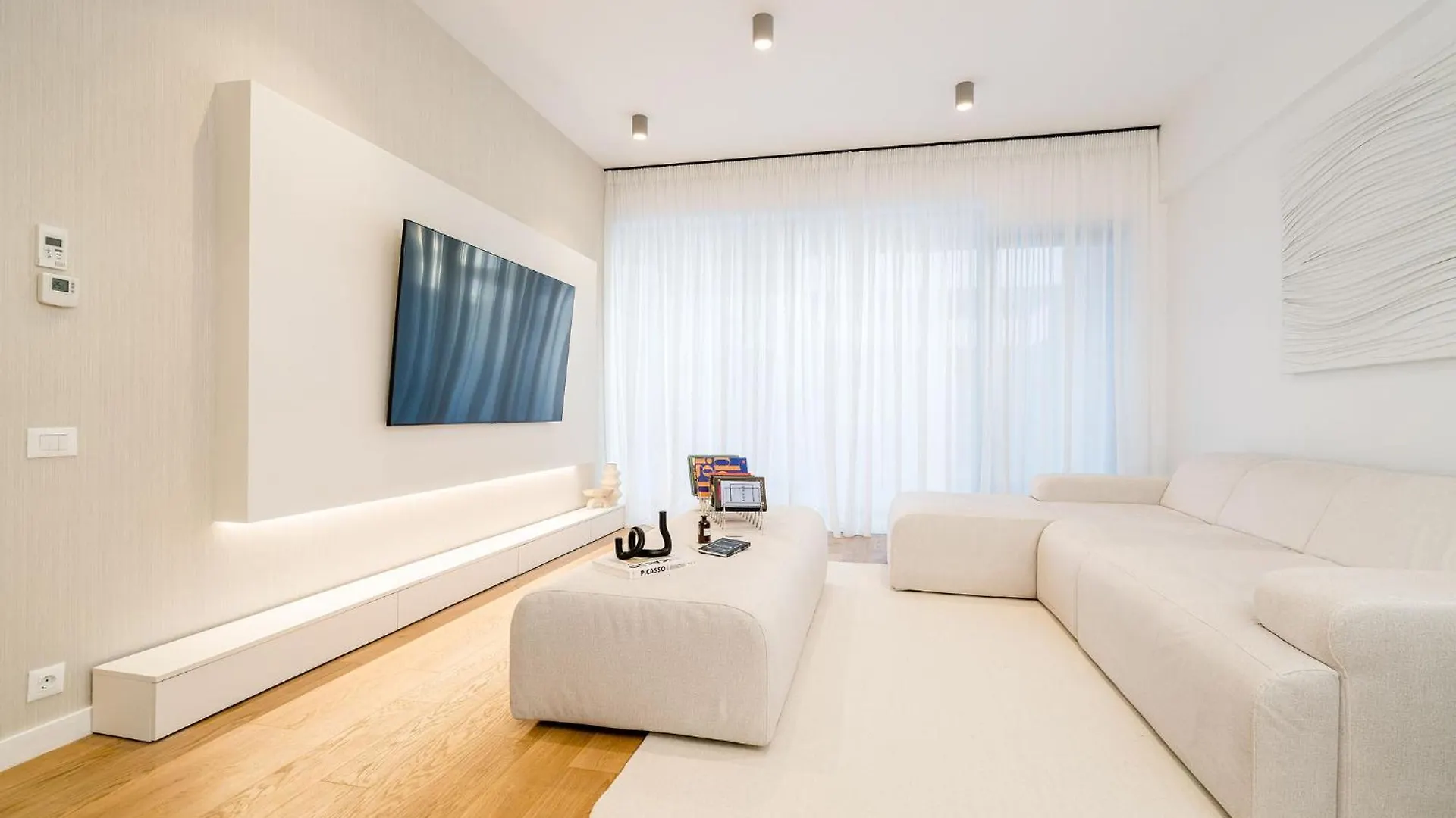Downtown Scandinavian Igloo With Jacuzzi&Garden Bucharest Apartment