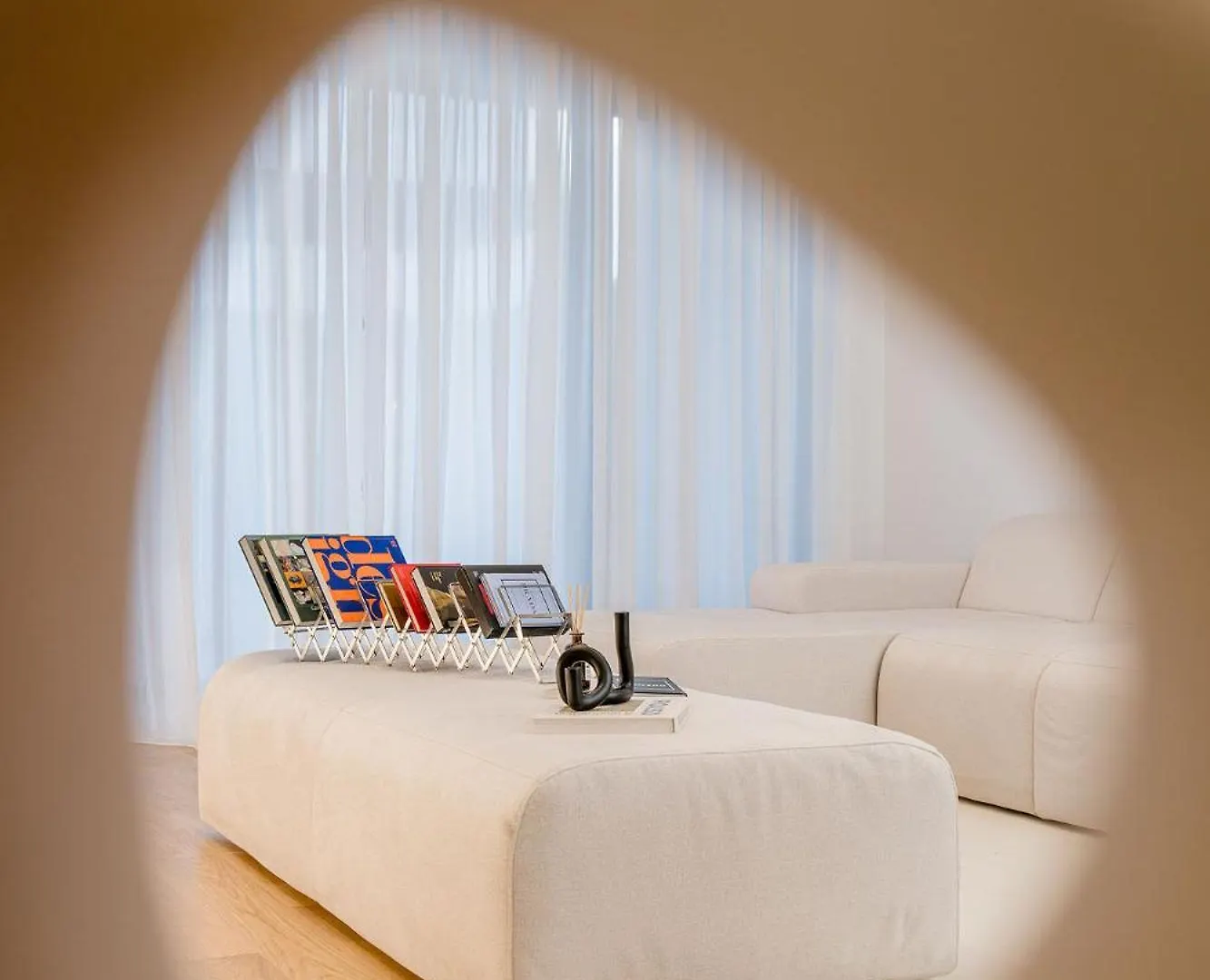 Apartment Downtown Scandinavian Igloo With Jacuzzi&Garden Bucharest